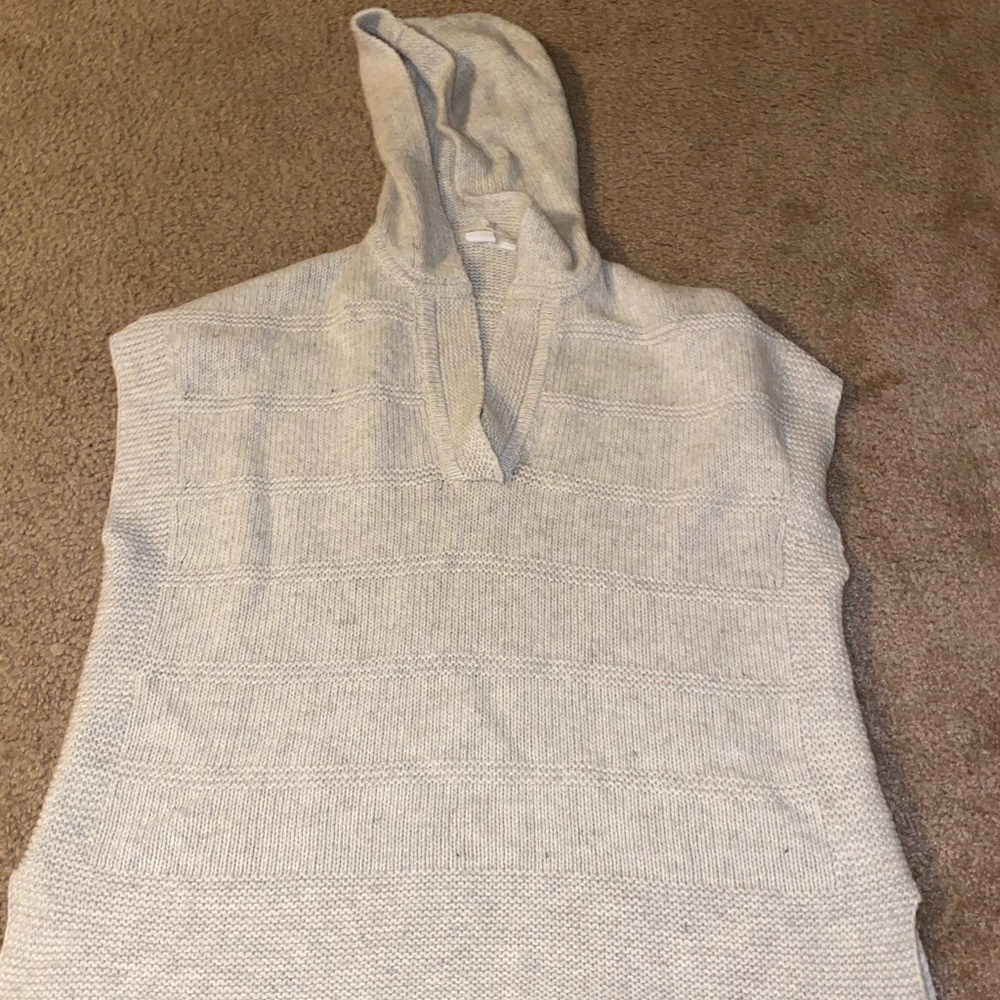 Gap knit sweater